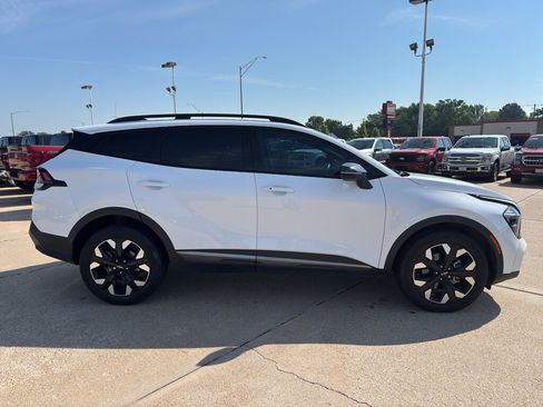 Used 2023 Kia Sportage X-Line AWD/4WD image 8