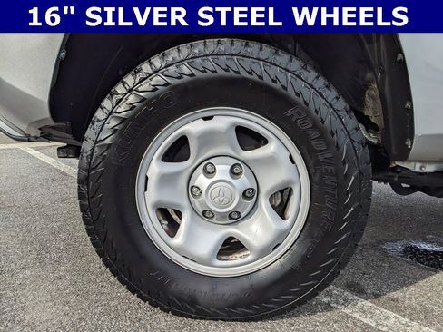 Used 2021 Toyota Tacoma SR image 4