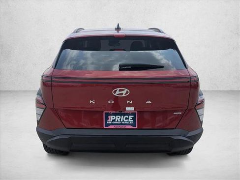 Used 2025 Hyundai Kona SEL AWD/4WD image 6