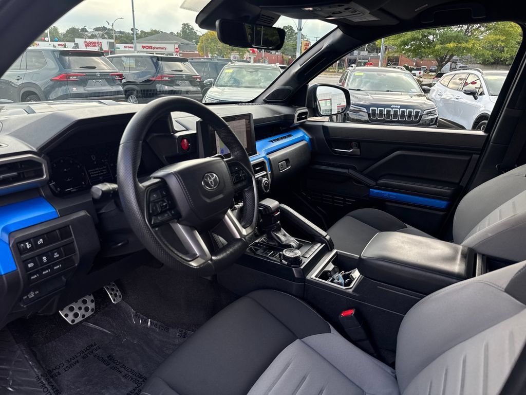 Used 2026 Toyota Tacoma TRD Sport w/ TRD Sport Upgrade Package AWD/4WD image 14