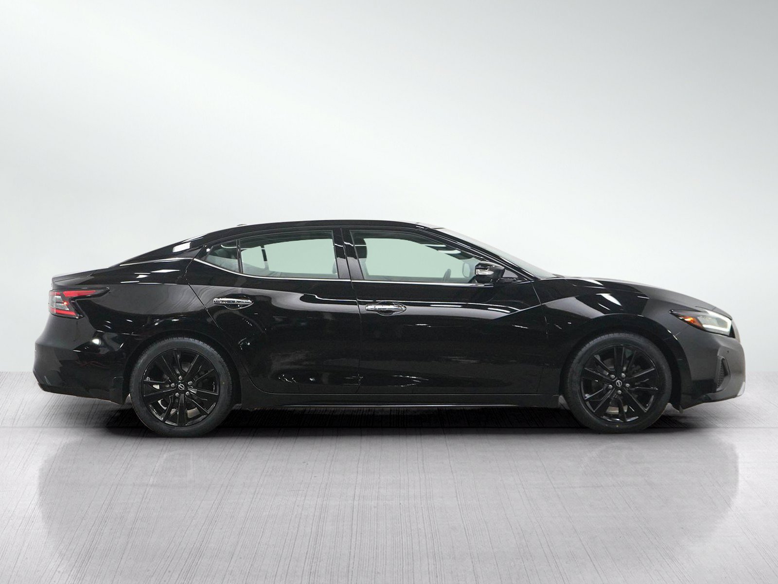 Used 2023 Nissan Maxima SL FWD image 6