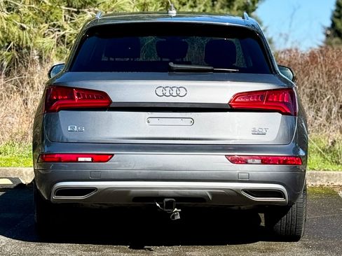 Used 2018 Audi Q5 2.0T Premium image 8