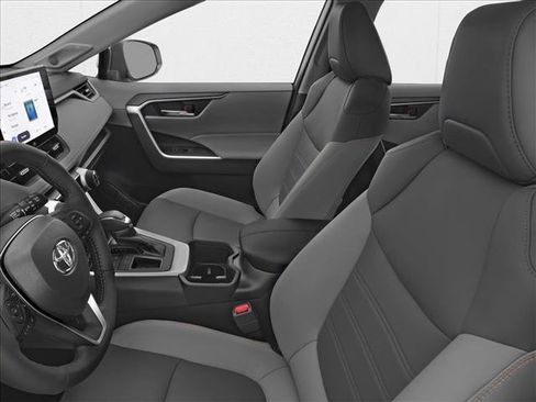 Used 2025 Toyota RAV4 XLE Premium w/ Weather Package FWD image 6