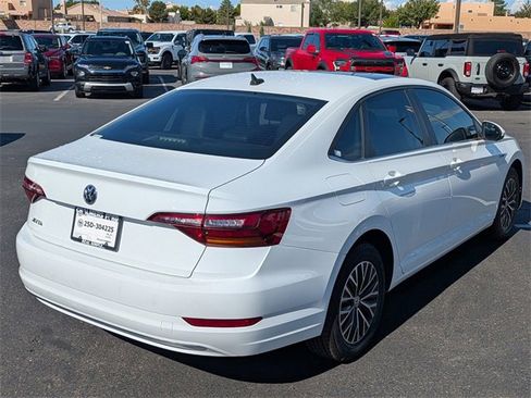 Used 2019 Volkswagen Jetta SEL w/ Cold Weather Package image 6