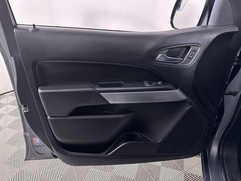 Used 2022 Chevrolet Colorado LT w/ Fleet Safety Package image 59