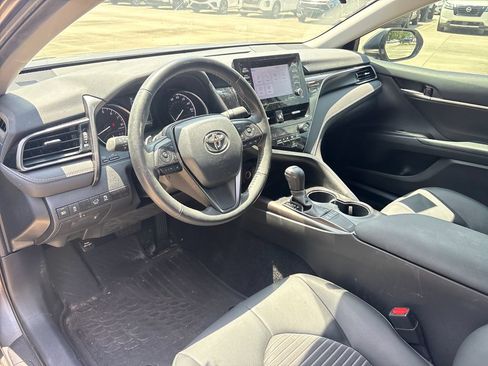 Used 2024 Toyota Camry SE FWD image 6