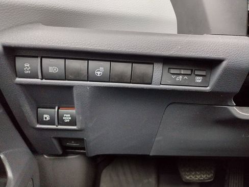 Used 2021 Toyota Sienna XSE AWD/4WD image 30