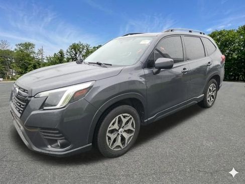 Used 2023 Subaru Forester Premium AWD/4WD image 4