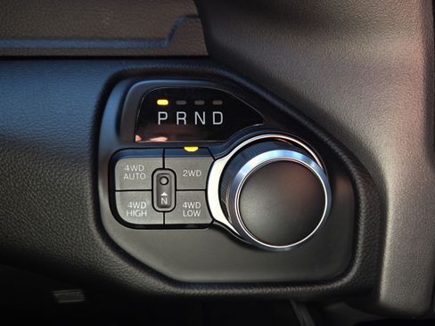 Used 2022 RAM 1500 Big Horn AWD/4WD image 25