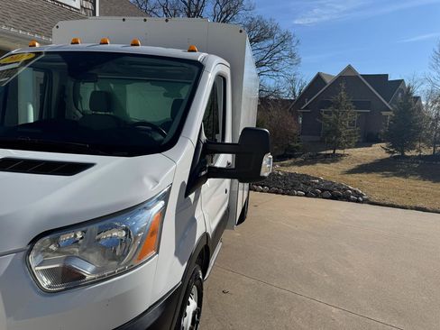 Used 2017 Ford Transit 350 138 DRW w/ Interior Upgrade Package image 38