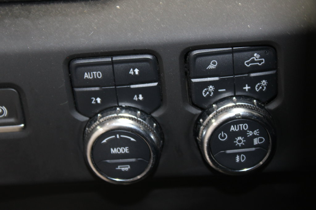 Used 2023 GMC Sierra 1500 AT4 w/ AT4 Preferred Package AWD/4WD image 24