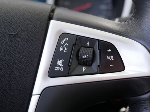 Used 2017 Chevrolet Equinox LT w/ Convenience Package image 29