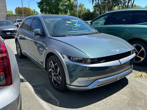 Certified 2024 Hyundai Ioniq 5 Limited RWD image 2