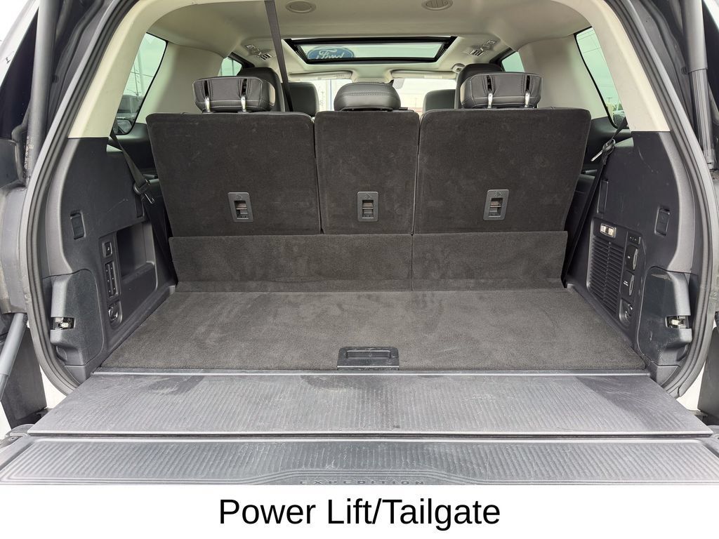 Certified 2025 Ford Expedition Active AWD/4WD image 17