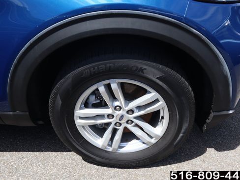 Used 2022 Ford Explorer XLT w/ Equipment Group 202A AWD/4WD image 10