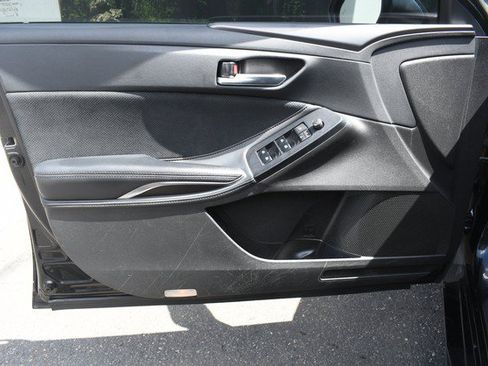 Used 2019 Toyota Avalon XSE FWD image 13