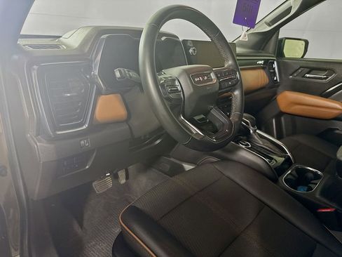 Used 2023 GMC Canyon AT4 w/ Canyon Safety Plus Package image 9