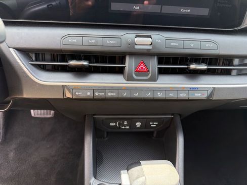 Used 2025 Kia K4 FWD image 30