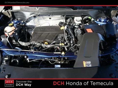 Used 2024 Chevrolet Trax LT w/ Sunroof Package image 25