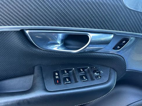 Used 2019 Volvo XC90 T8 R-Design w/ Advanced Package image 11