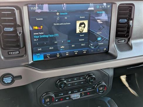 Used 2024 Ford Bronco Wildtrak image 16