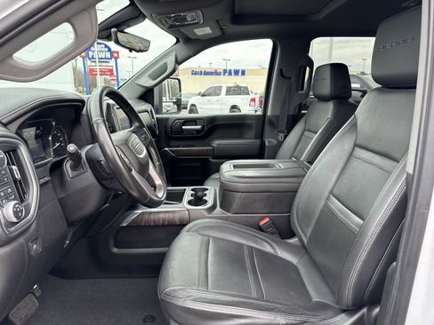 Used 2021 GMC Sierra 3500 Denali w/ Denali Ultimate Package image 25