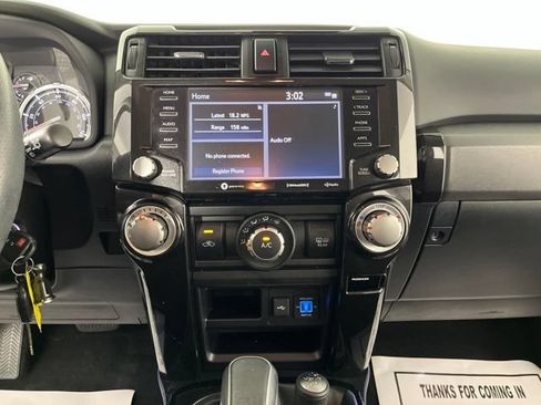 Used 2020 Toyota 4Runner TRD Off-Road AWD/4WD image 25
