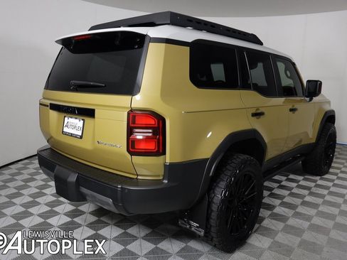 Used 2024 Toyota Land Cruiser image 5