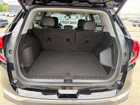 Certified 2024 GMC Terrain SLT AWD/4WD image 25