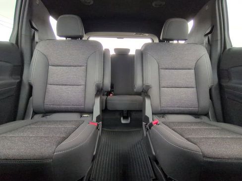 New 2026 Chevrolet Traverse LT w/ Midnight/Sport Edition FWD image 5
