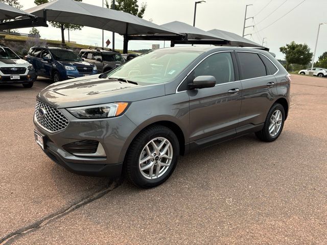 Used 2024 Ford Edge SEL AWD/4WD image 3