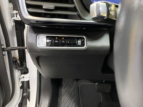 Used 2025 Buick Envision Preferred image 34