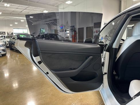 Used 2022 Tesla Model 3 Performance AWD/4WD image 27