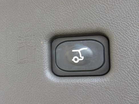 Certified 2022 Lincoln Nautilus Reserve image 6