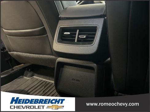 Used 2024 Chevrolet Equinox EV LT w/ LPO, All-Weather Mat Package AWD/4WD image 17