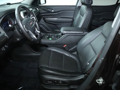 Used 2021 GMC Acadia SLT w/ Preferred Package image 18