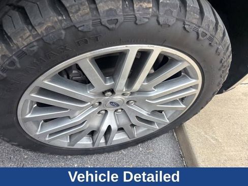 Used 2023 Ford Expedition Platinum image 20