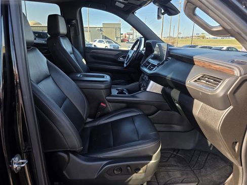 Used 2021 Chevrolet Suburban Z71 AWD/4WD image 18