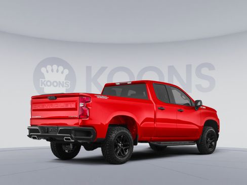 Used 2019 Chevrolet Silverado 1500 Custom w/ Custom Value Package image 4