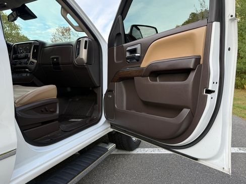 Used 2017 GMC Sierra 1500 Denali image 30