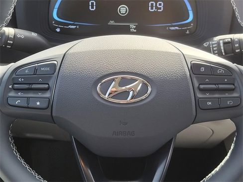 New 2026 Hyundai Venue SEL image 19