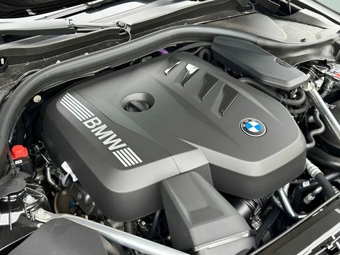 New 2027 BMW 530i RWD image 25