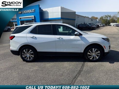 Used 2023 Chevrolet Equinox Premier image 2