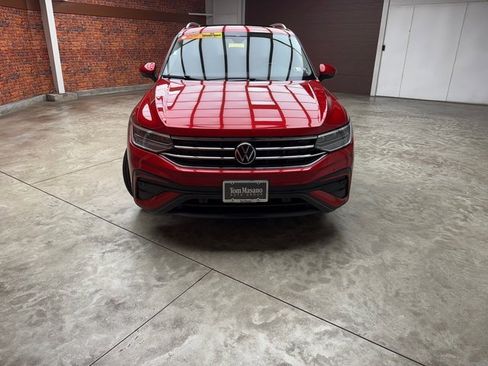 Used 2022 Volkswagen Tiguan SE image 9