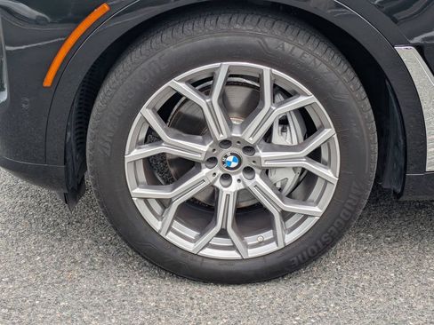 Used 2025 BMW X7 xDrive40i AWD/4WD image 9