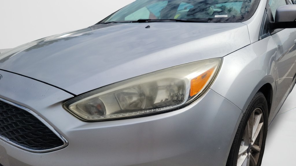 Used 2016 Ford Focus SE FWD image 2