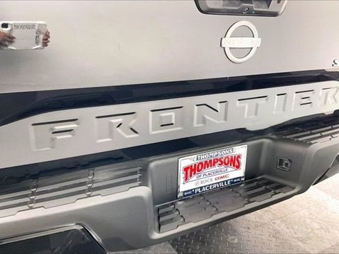 Used 2022 Nissan Frontier SV AWD/4WD image 31