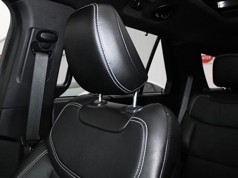 Used 2020 Ford Explorer ST w/ ST Street Pack image 27