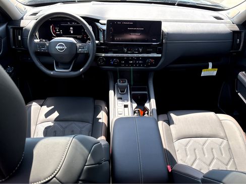 New 2026 Nissan Pathfinder Platinum w/ Cargo Package image 4