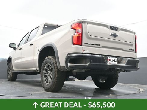 Used 2026 Chevrolet Silverado 1500 ZR2 w/ Dark Appearance Package AWD/4WD image 55